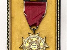 LOM-4 medal engraving